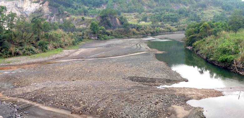 Quảng Ninh: Những &ldquo;d&ograve;ng s&ocirc;ng chết&rdquo; nguy cơ bức tử vịnh Hạ Long- Ảnh 1.