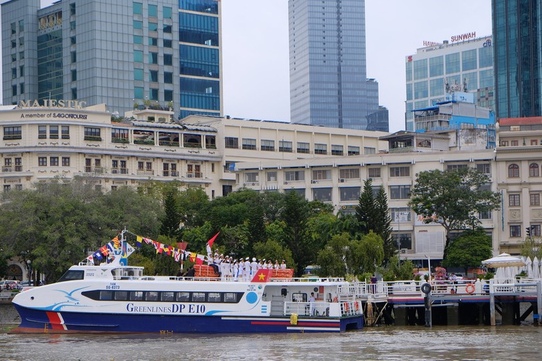 Dừng hoạt động t&agrave;u cao tốc TP.HCM - Vũng T&agrave;u để l&agrave;m cầu đi bộ- Ảnh 1.