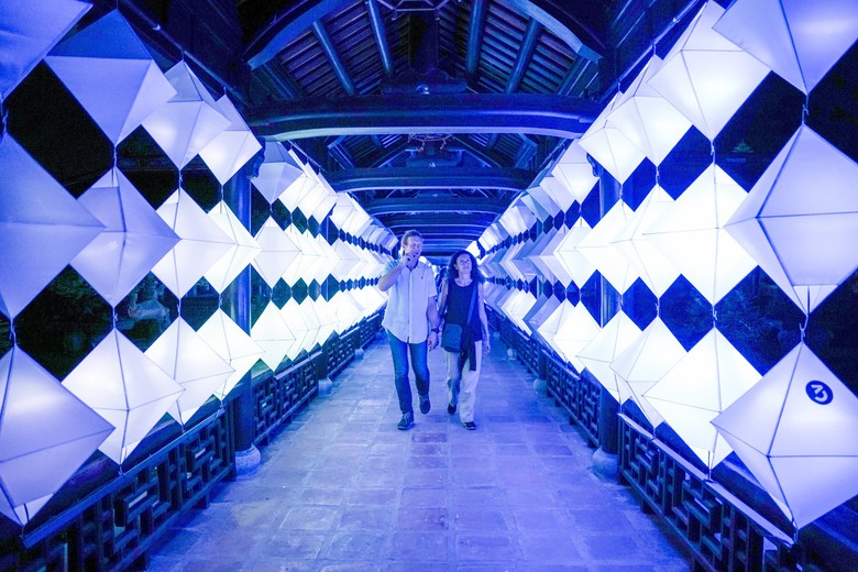 Kh&aacute;m ph&aacute; kh&ocirc;ng gian kỳ ảo của lễ hội &aacute;nh s&aacute;ng tại Festival Huế 2024- Ảnh 5.