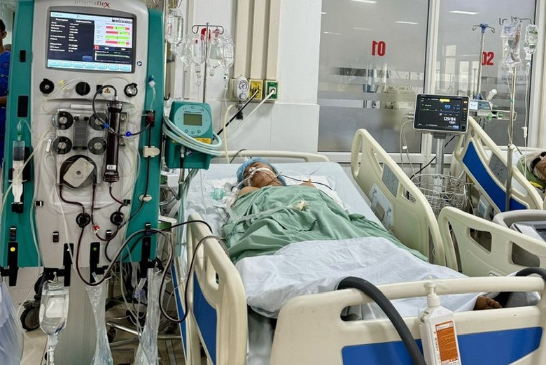 Người phụ nữ h&ocirc;n m&ecirc; s&acirc;u, ngừng tim, phổi do bị s&eacute;t đ&aacute;nh đ&atilde; hồi phục kỳ diệu- Ảnh 1.