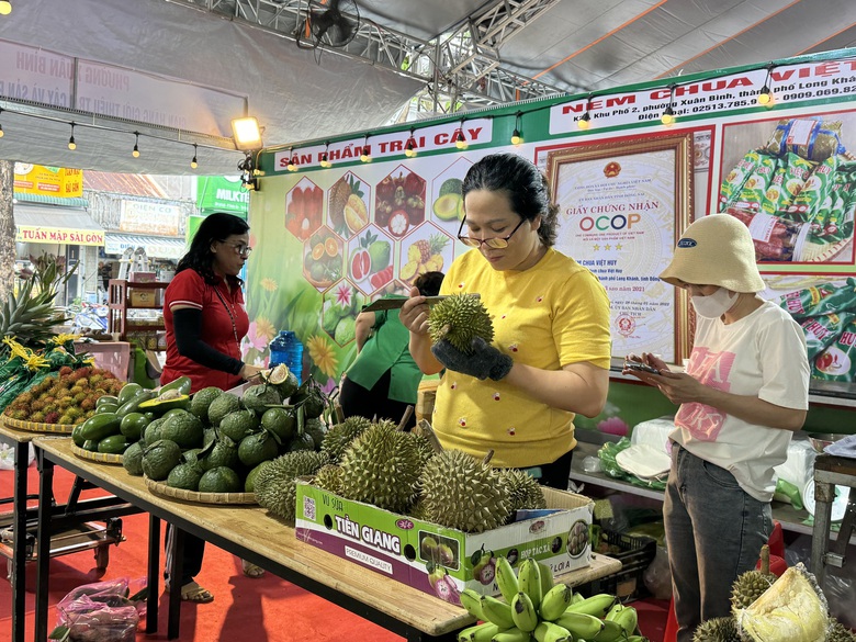 Lạc lối ở thủ phủ trái cây miền Đông Nam Bộ- Ảnh 3. Lạc lối ở thủ phủ trái cây miền Đông Nam Bộ- Ảnh 3.