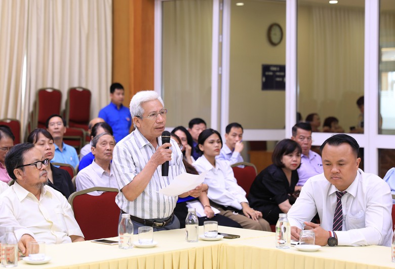 H&agrave; Nội: Cử tri đề nghị đưa xe bu&yacute;t nhỏ hoạt động ở phố cổ để giảm &ugrave;n tắc- Ảnh 2.