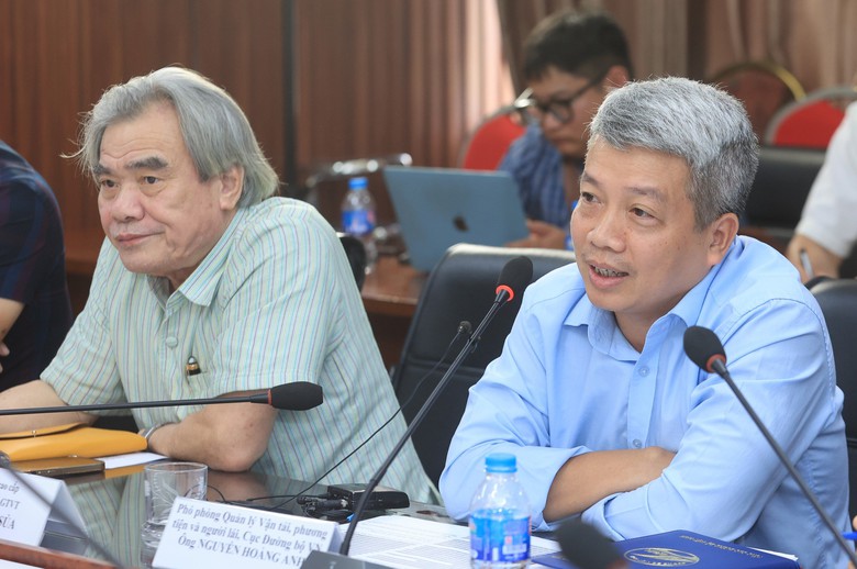 Bàn giải pháp đưa xe hợp đồng “trá hình” vào khuôn khổ- Ảnh 4. Bàn giải pháp đưa xe hợp đồng “trá hình” vào khuôn khổ- Ảnh 4.