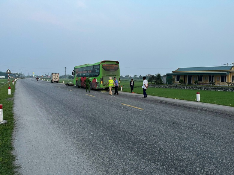 T&agrave;i xế xe kh&aacute;ch g&acirc;y tai nạn chết người ở H&agrave; Tĩnh bị khởi tố- Ảnh 1.