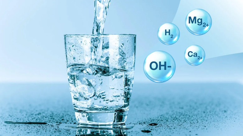 Tử vong v&igrave; uống nước kiềm, bỏ ăn chữa ung thư- Ảnh 1.