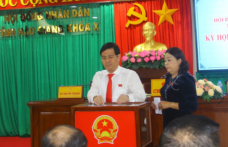 Hậu Giang miễn nhiệm một ph&oacute; chủ tịch tỉnh- Ảnh 1.