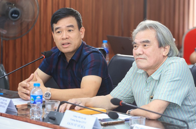 Bàn giải pháp đưa xe hợp đồng “trá hình” vào khuôn khổ- Ảnh 1. Bàn giải pháp đưa xe hợp đồng “trá hình” vào khuôn khổ- Ảnh 1.