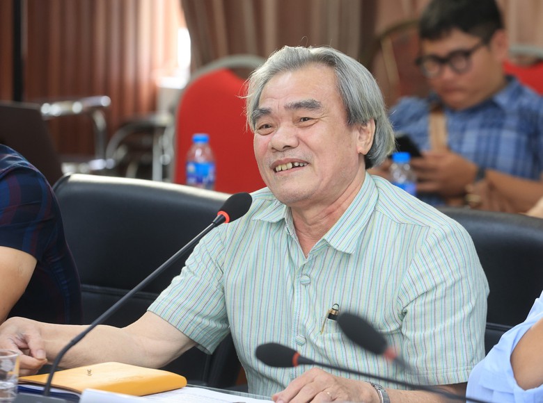 Bàn giải pháp đưa xe hợp đồng “trá hình” vào khuôn khổ- Ảnh 2. Bàn giải pháp đưa xe hợp đồng “trá hình” vào khuôn khổ- Ảnh 2.