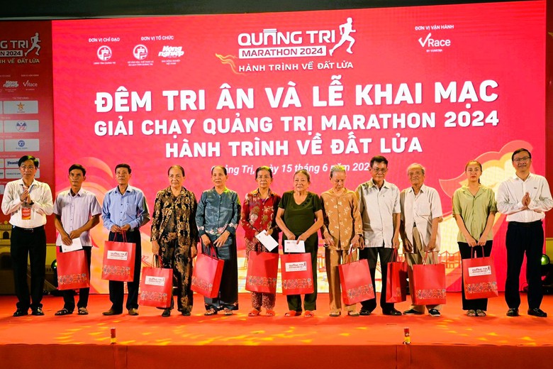 Khai mạc giải chạy H&agrave;nh tr&igrave;nh về đất lửa Quảng Trị 2024- Ảnh 4.