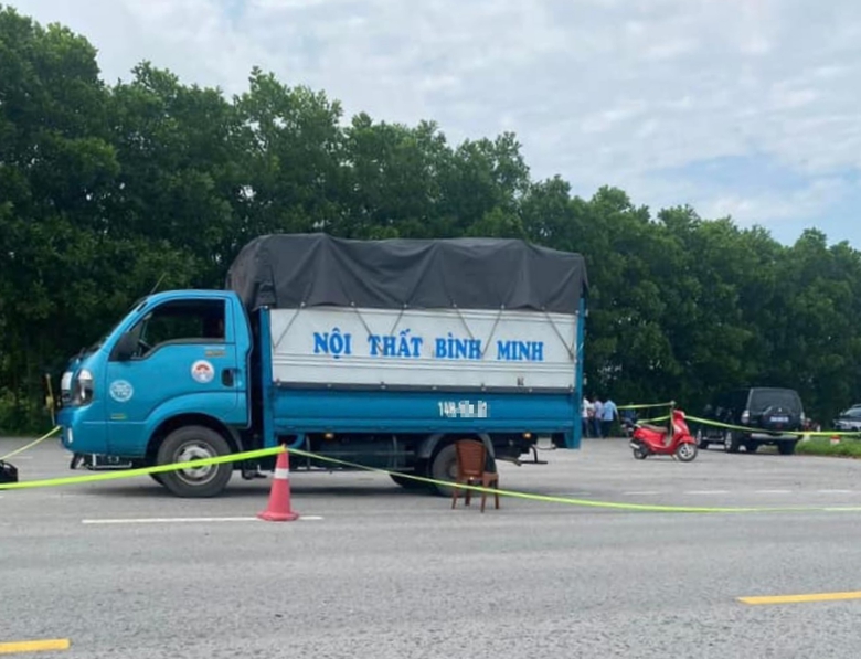 Nam t&agrave;i xế tử vong bất thường tr&ecirc;n ghế l&aacute;i xe tải ở Hải Dương- Ảnh 1.