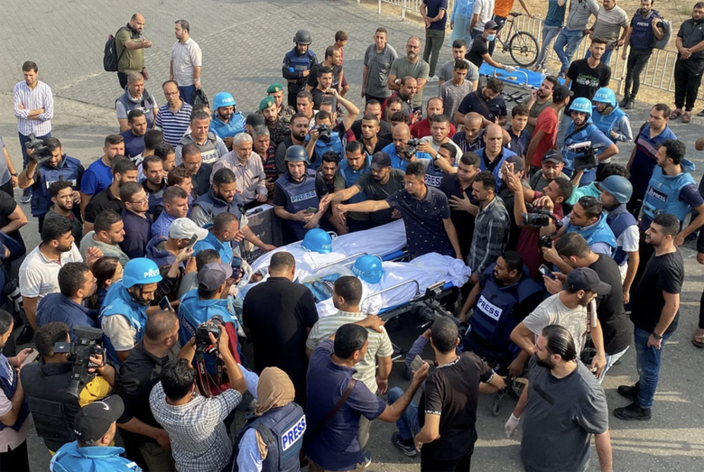 T&aacute;c nghiệp nơi &ldquo;lằn ranh sinh tử&rdquo;- Ảnh 3.