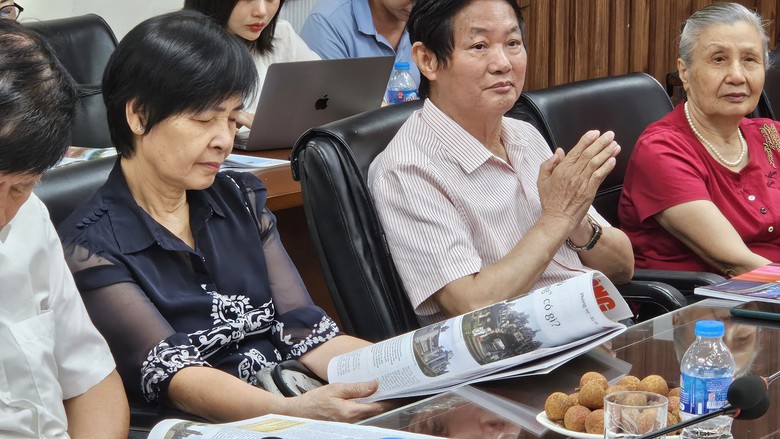 B&aacute;o Giao th&ocirc;ng gặp mặt c&aacute;n bộ hưu tr&iacute; nh&acirc;n dịp 21/6- Ảnh 8.