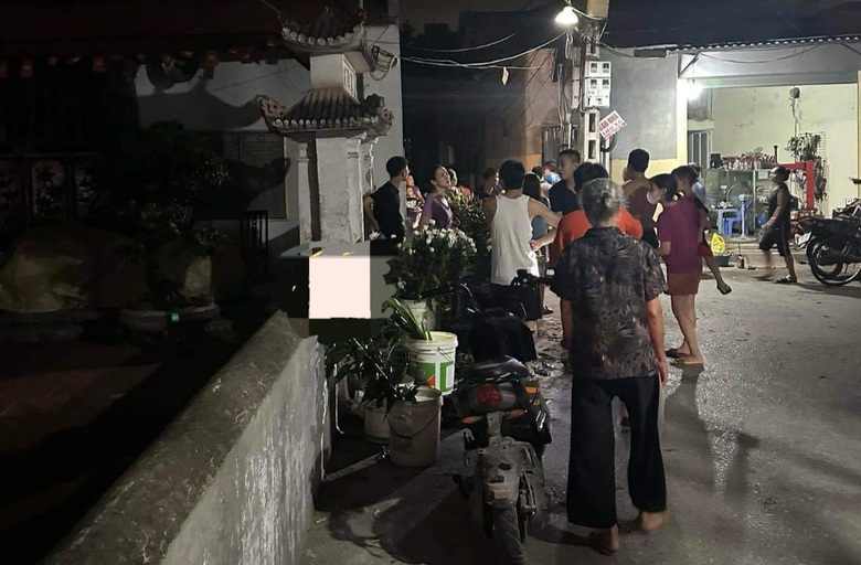 T&aacute; hỏa ph&aacute;t hiện nữ c&ocirc;ng nh&acirc;n trẻ tử vong trong ph&ograve;ng trọ, t&oacute;c vẫn c&ograve;n ướt- Ảnh 1.