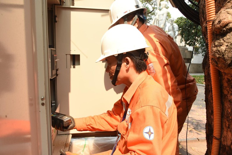 Bộ C&ocirc;ng thương th&ocirc;ng tin về thời điểm tăng gi&aacute; điện- Ảnh 1.