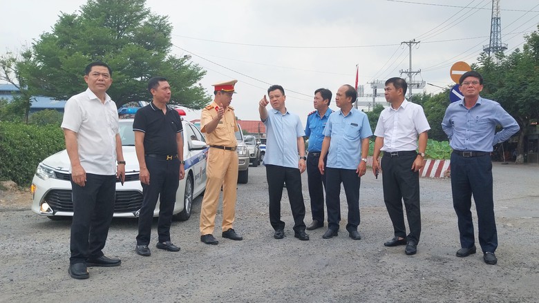 Đồng Tháp tìm giải pháp kiềm chế TNGT- Ảnh 3. Đồng Tháp tìm giải pháp kiềm chế TNGT- Ảnh 3.