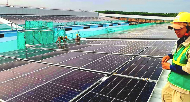 Điện mặt trời m&aacute;i nh&agrave; được mua b&aacute;n kh&ocirc;ng qua EVN- Ảnh 1.