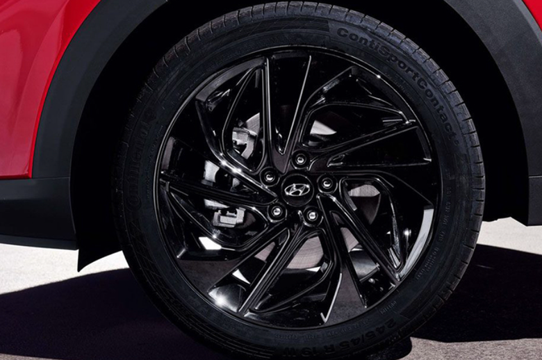 Sơn m&acirc;m đen, &ocirc; t&ocirc; c&oacute; được đăng kiểm?- Ảnh 1.