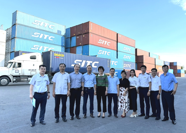 Cảng vụ H&agrave;ng hải Hải Ph&ograve;ng đồng h&agrave;nh c&ugrave;ng doanh nghiệp, "chắp c&aacute;nh" ph&aacute;t triển cảng biển- Ảnh 2.
