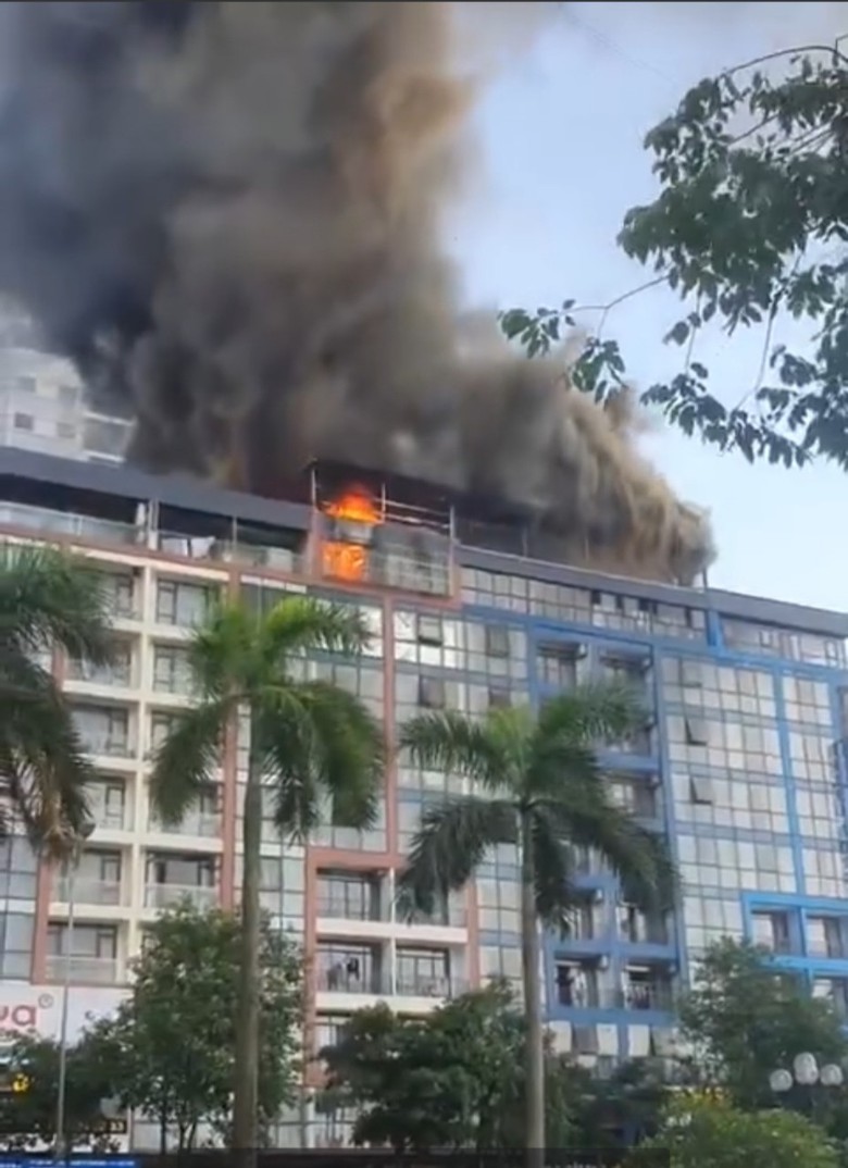 Ch&aacute;y lớn tại chung cư ở Bắc Ninh do chập điện m&aacute;y giặt- Ảnh 2.