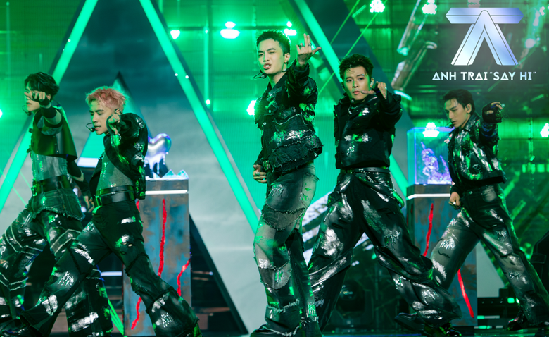Anh trai say hi tập 2: Anh T&uacute; Atus bị ch&ecirc;, nam thần Th&aacute;i Lan "đốt ch&aacute;y" s&acirc;n khấu- Ảnh 4.