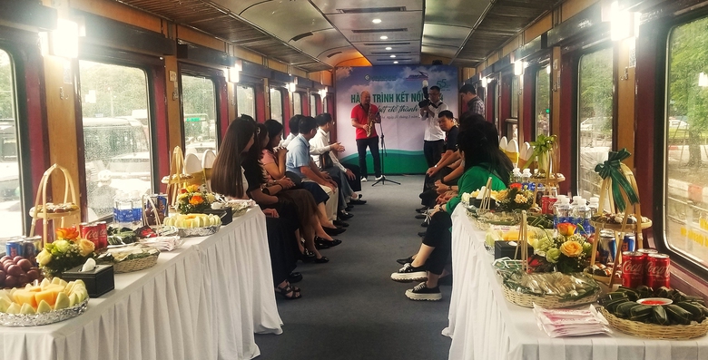 Chuyện bếp n&uacute;c tr&ecirc;n chuyến t&agrave;u trọn g&oacute;i- Ảnh 2.