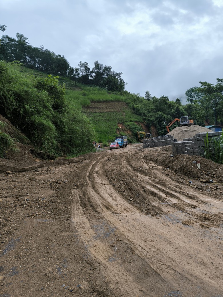 H&agrave; Giang: Mưa lớn g&acirc;y sạt lở, chia cắt nhiều tuyến đường- Ảnh 2.