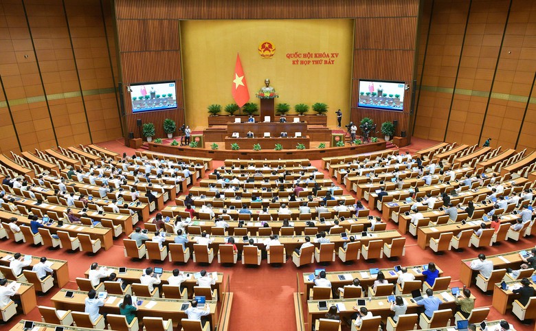 Quốc hội điều chỉnh lịch họp, b&agrave;n c&ocirc;ng t&aacute;c nh&acirc;n sự, cải c&aacute;ch tiền lương
- Ảnh 1.