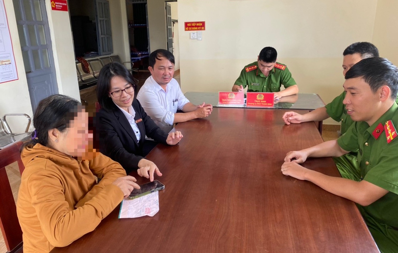 Su&yacute;t mất 200 triệu v&igrave; nhận tin nhắn được tặng qu&agrave;- Ảnh 1.