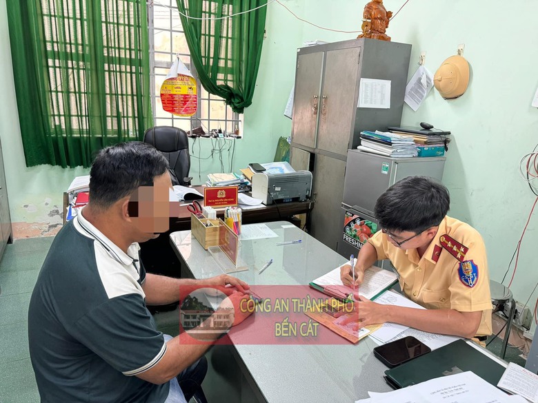 T&agrave;i xế xe container đi ngược chiều tr&ecirc;n tỉnh lộ ở B&igrave;nh Dương thừa nhận sai phạm- Ảnh 1.