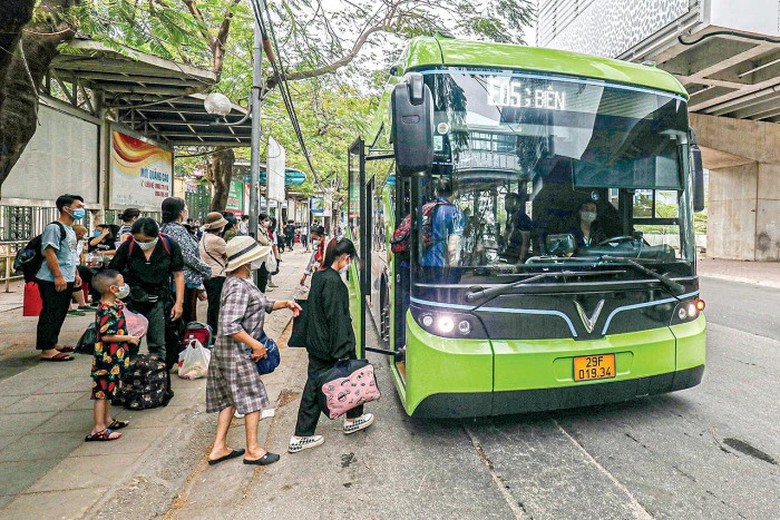 T&igrave;m hướng đi cho xe bu&yacute;t Thủ đ&ocirc;- Ảnh 2.