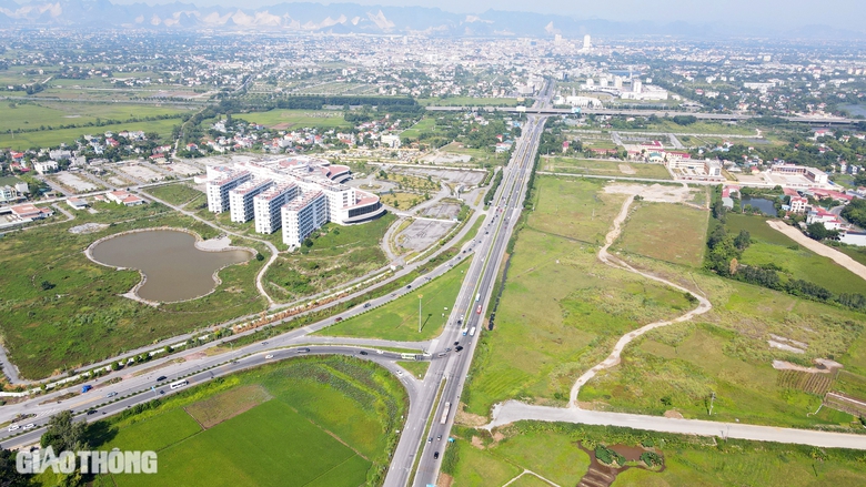 Ph&aacute;t triển hạ tầng giao th&ocirc;ng đ&uacute;ng quy hoạch, ch&igrave;a kh&oacute;a để H&agrave; Nam ph&aacute;t triển- Ảnh 1.