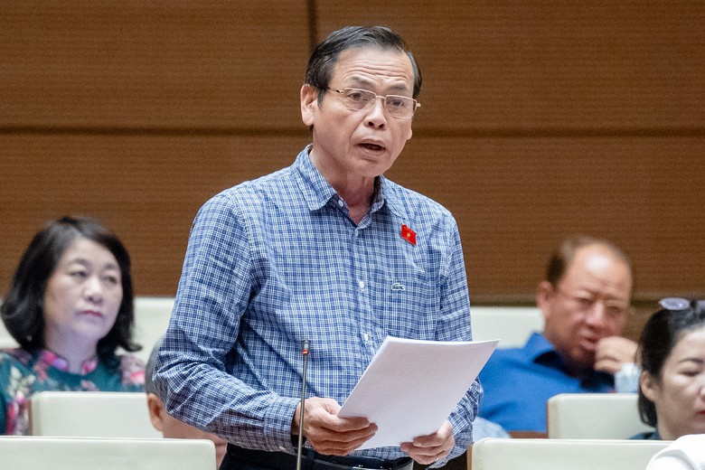 "Kho&aacute;ng sản l&agrave; miếng mỡ ngon đặt trước miệng m&egrave;o, phải đậy kỹ, kh&oacute;a chặt"- Ảnh 1.