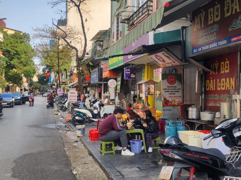 H&agrave; Nội dự kiến cho thu&ecirc; vỉa h&egrave;, cao nhất 45 ngh&igrave;n đồng/m2/th&aacute;ng- Ảnh 1.