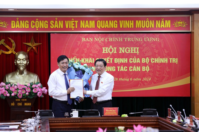 B&iacute; thư Sơn La Nguyễn Hữu Đ&ocirc;ng l&agrave;m Ph&oacute; trưởng Ban Nội ch&iacute;nh Trung ương- Ảnh 1.
