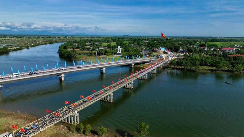 600 vận động vi&ecirc;n tham gia Ng&agrave;y hội &ldquo;Đạp xe v&igrave; h&ograve;a b&igrave;nh&rdquo; ở Quảng Trị- Ảnh 1.