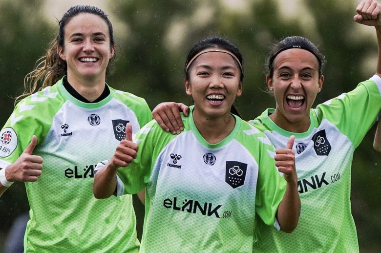 Chia tay đội b&oacute;ng ch&acirc;u &Acirc;u, Huỳnh Như g&acirc;y bất ngờ với bến đỗ mới?- Ảnh 2.