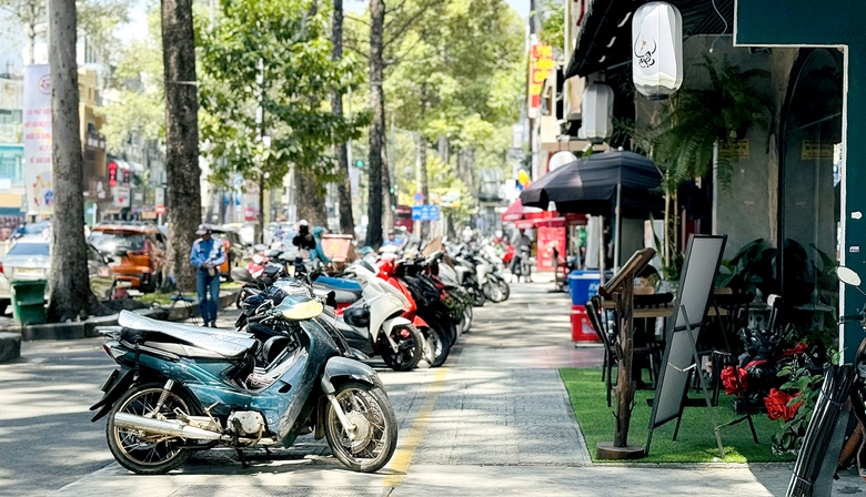 TP.HCM được g&igrave; sau gần th&aacute;ng cho thu&ecirc; vỉa h&egrave;?- Ảnh 2.