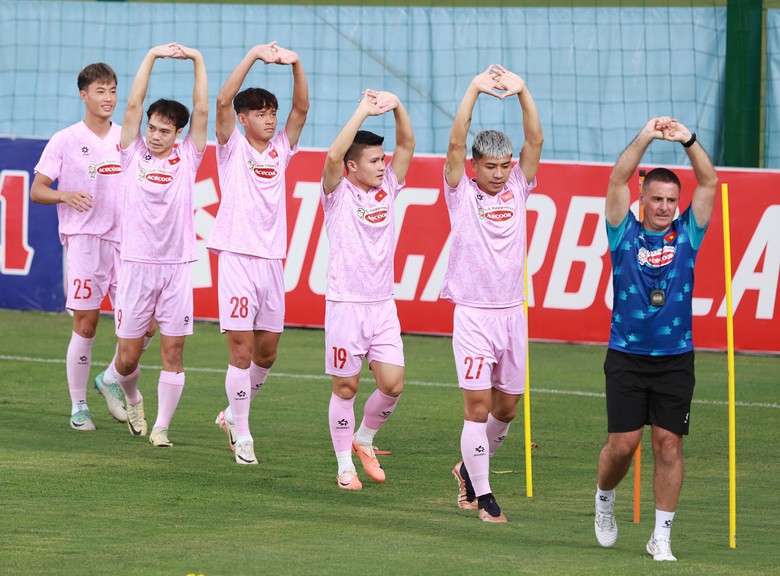 Ho&agrave;ng Đức chỉ ra chi tiết lạ ở tuyển Việt Nam thời HLV Kim Sang-sik- Ảnh 2.