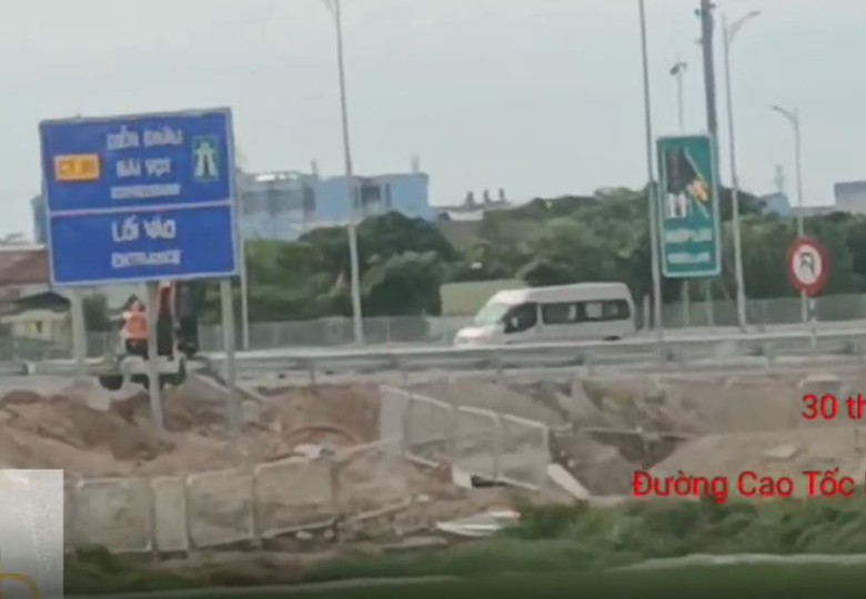 Xử l&yacute; t&agrave;i xế điều khiển xe kh&aacute;ch chạy ngược chiều tr&ecirc;n cao tốc- Ảnh 1.