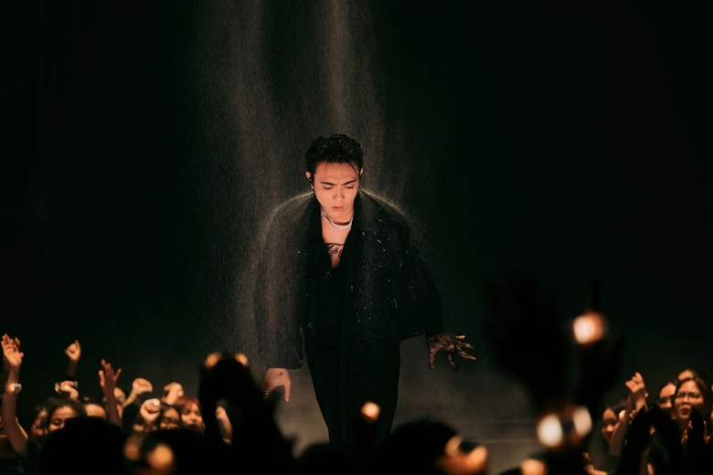 Anh trai vượt ng&agrave;n ch&ocirc;ng gai tập 1: Nh&oacute;m NSND Tự Long, Bằng Kiều g&acirc;y cười- Ảnh 3.