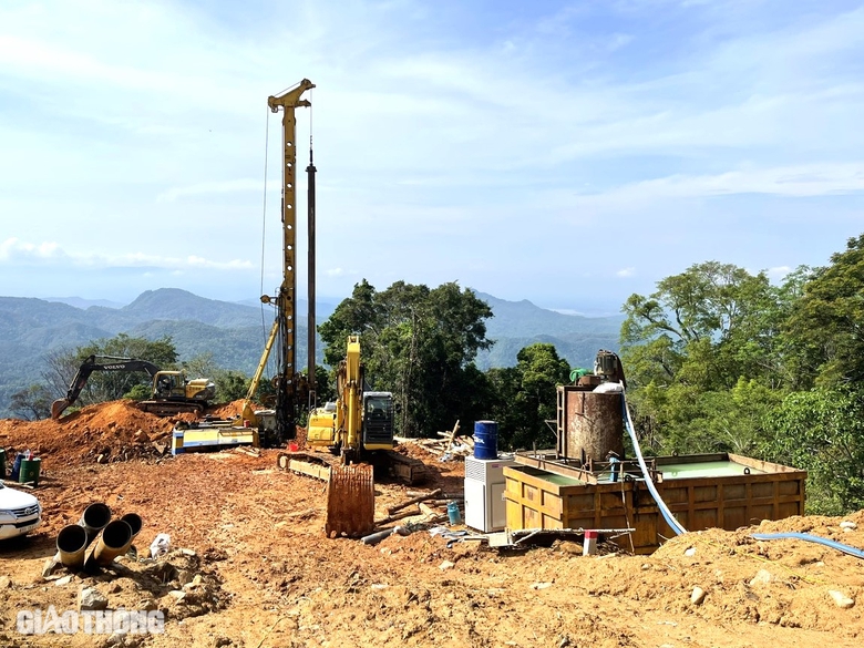 Đẩy tiến độ b&agrave;n giao mặt bằng dự &aacute;n n&acirc;ng cấp QL28B qua B&igrave;nh Thuận- Ảnh 2.