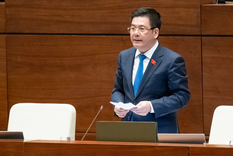 Đại biểu Quốc hội tranh luận, đề nghị l&agrave;m r&otilde; c&aacute;c phi&ecirc;n livestream b&aacute;n h&agrave;ng trăm tỷ/ng&agrave;y- Ảnh 2.