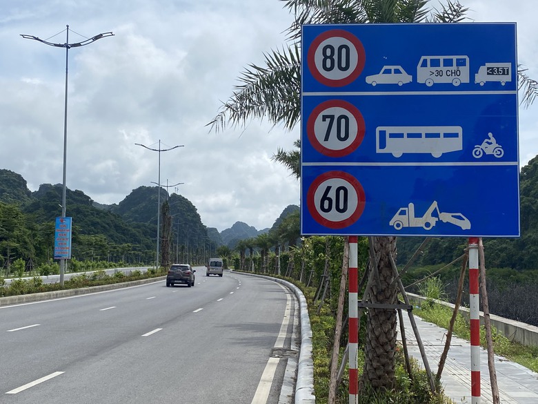 Điều chỉnh tốc độ tối đa tr&ecirc;n đường bao biển Hạ Long - Cẩm Phả l&ecirc;n 80km/h- Ảnh 2.