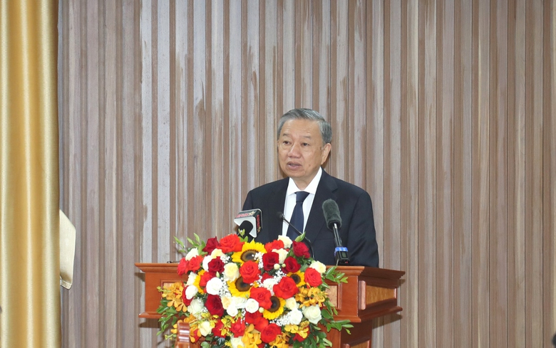 Chủ tịch nước Tô Lâm: Biển, đảo là bộ phận cấu thành chủ quyền thiêng liêng của Tổ quốc- Ảnh 2. Chủ tịch nước Tô Lâm: Biển, đảo là bộ phận cấu thành chủ quyền thiêng liêng của Tổ quốc- Ảnh 2.