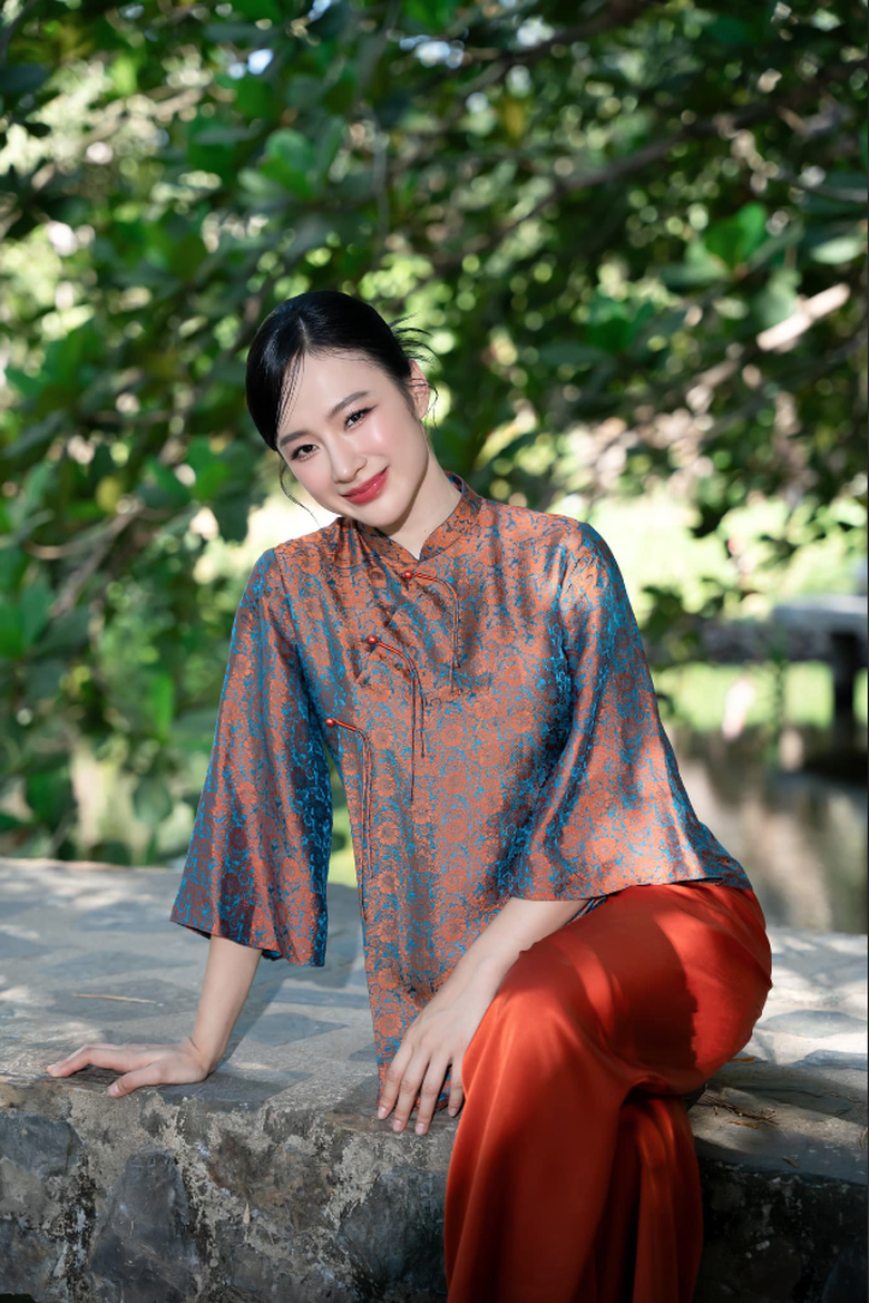 Em g&aacute;i Angela Phương Trinh: Chị t&ocirc;i đang nợ rất nhiều, kh&ocirc;ng đủ trả tiền điện nước- Ảnh 2.
