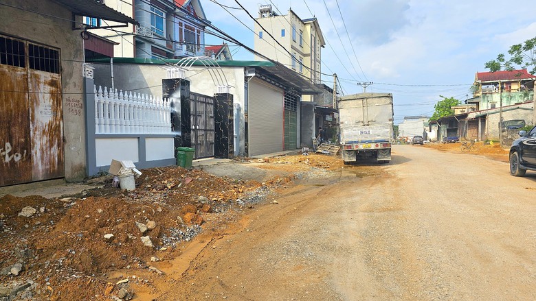 H&agrave; Nội: Dự &aacute;n đường tỉnh 414C thi c&ocirc;ng ẩu, tai nạn chực chờ- Ảnh 3.