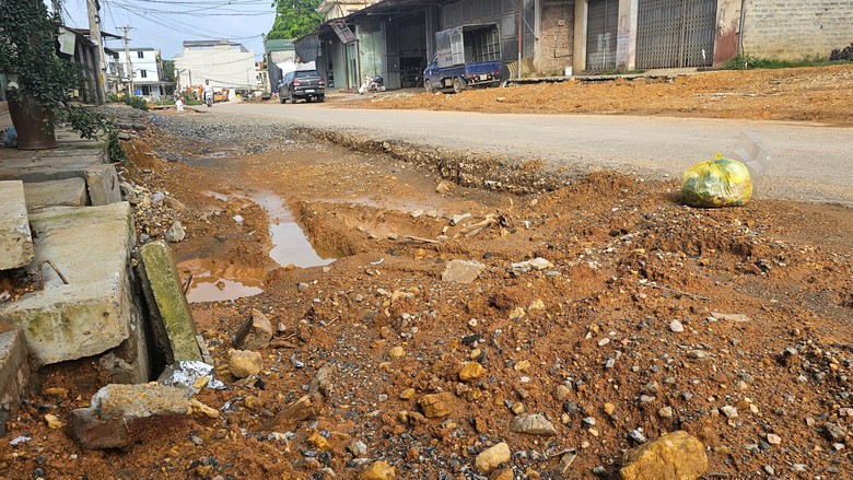 H&agrave; Nội: Dự &aacute;n đường tỉnh 414C thi c&ocirc;ng ẩu, tai nạn chực chờ- Ảnh 1.