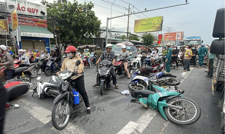 Hơn 5.200 người kh&ocirc;ng thể đo&agrave;n tụ c&ugrave;ng gia đ&igrave;nh do tai nạn giao th&ocirc;ng- Ảnh 2.
