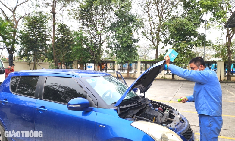 Chỉ c&oacute; giấy đăng k&yacute; xe photo c&oacute; được đăng kiểm?- Ảnh 1.