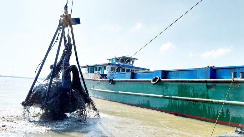 V&igrave; sao nh&agrave; thầu xin dừng khai th&aacute;c mỏ c&aacute;t ở Đồng Th&aacute;p?- Ảnh 1.